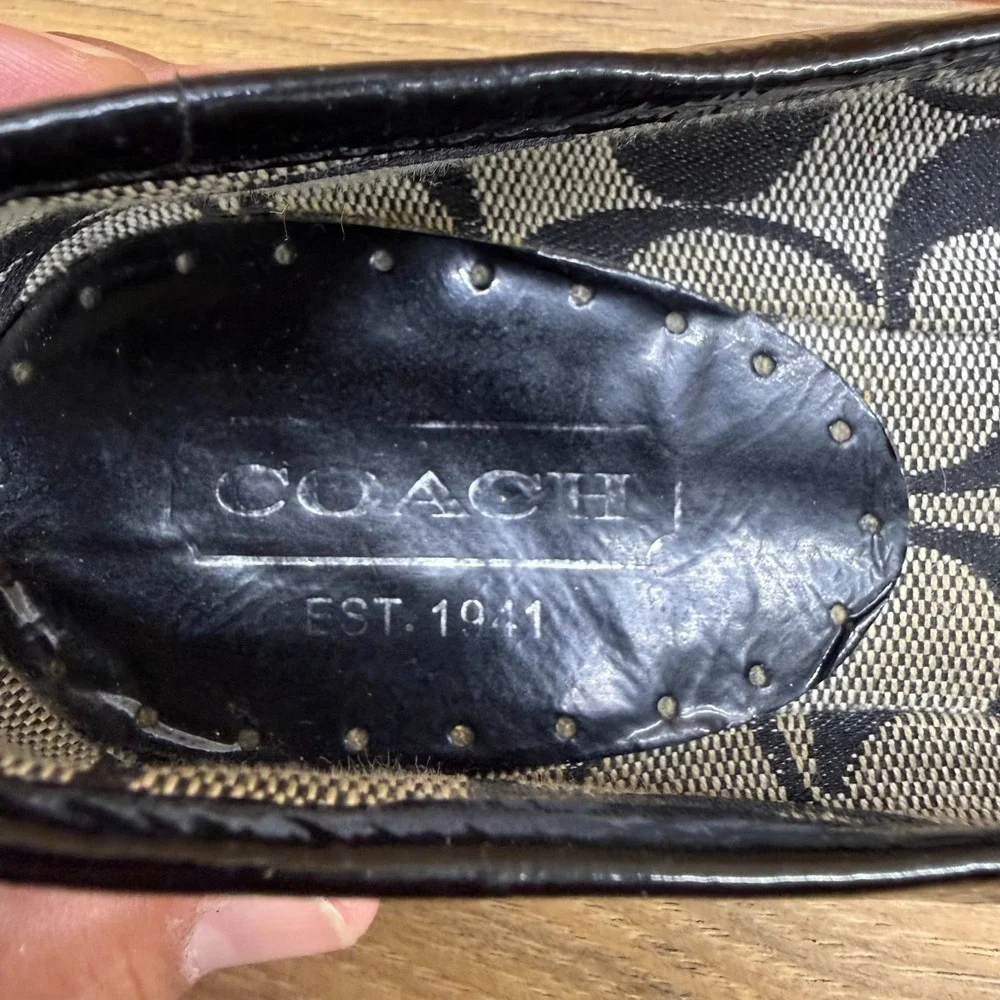Coach Lonnie Y2K Ballet Flat 7 M Black Patent Leather Bow Chic Minimalist Casual